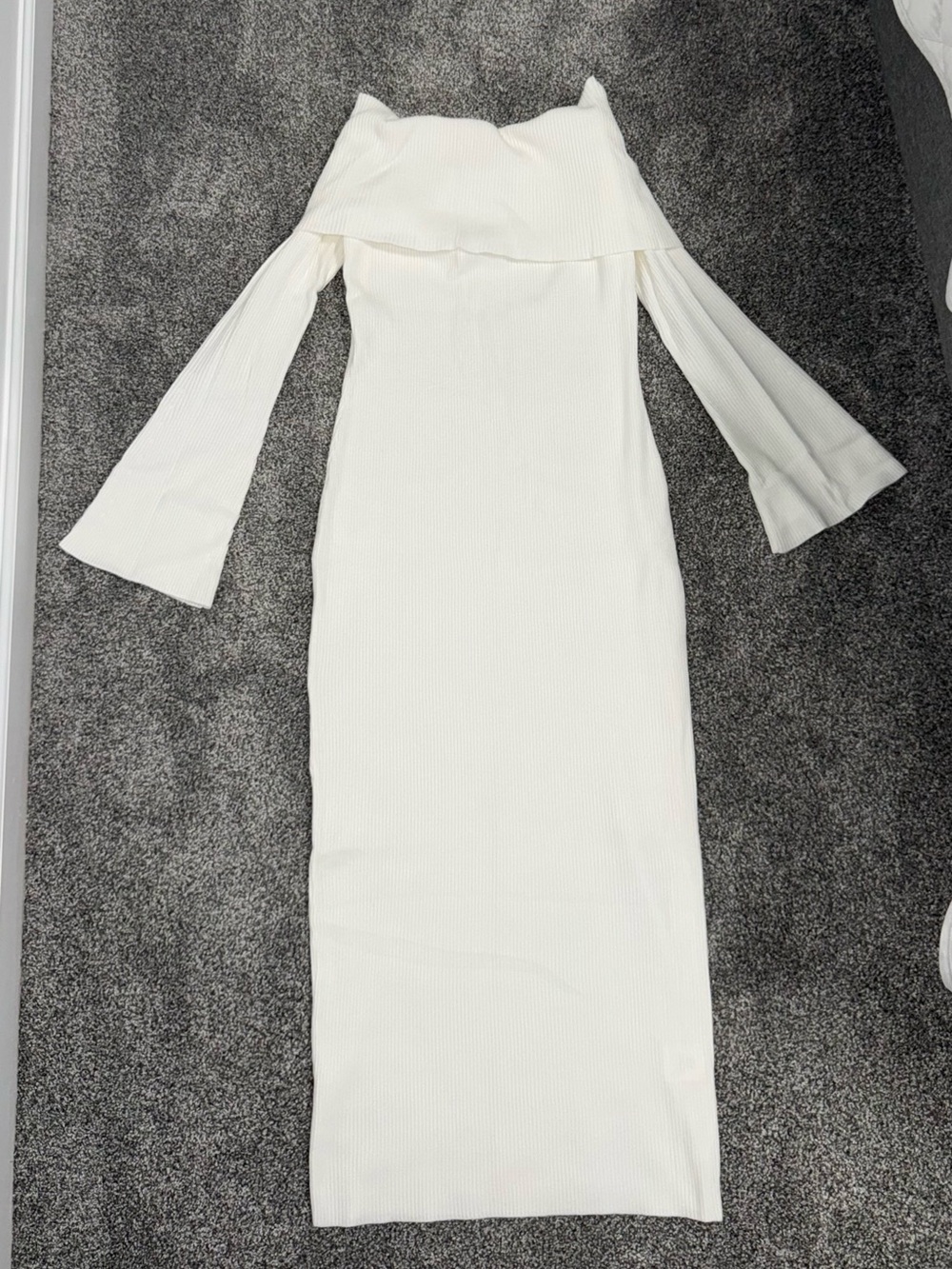 Off-Shoulder Ribbed Midi Dress